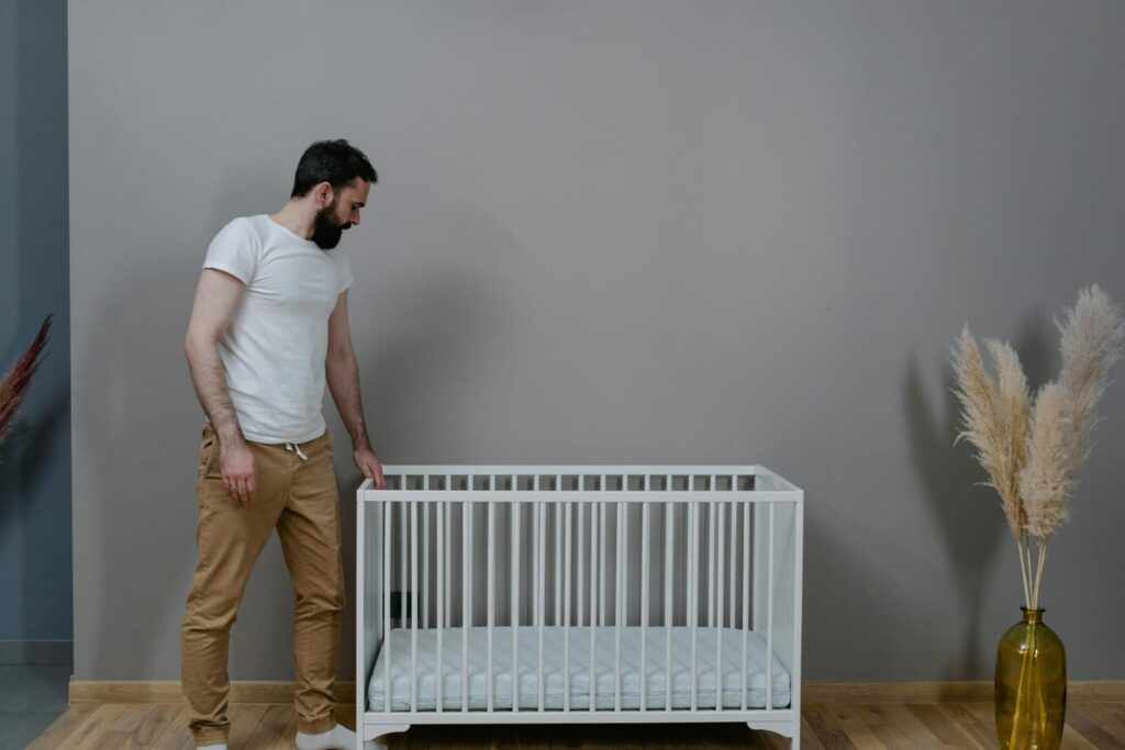 Des conseils pour un futur père qui vont bien au-delà de bien préparer la chambre du bébé
