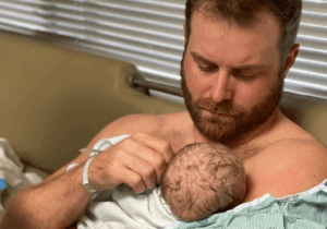 Ton rôle de futur papa change selon le lieu d’accouchement
