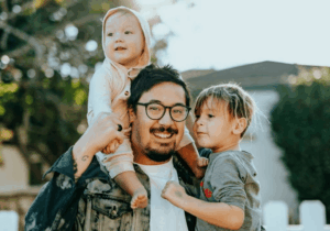 Préparer l’arrivée du deuxième enfant : un défi sous-estimé pour les parents