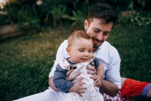 Le cerveau des pères change-t-il après la naissance ?